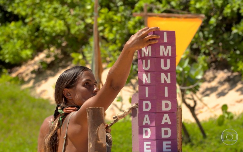Carol Peixinho garante imunidade ao lado de Zulu e Viegas
