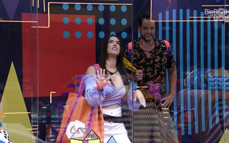 Casa de Vidro: 10 recados de Larissa e Gustavo para o BBB 22