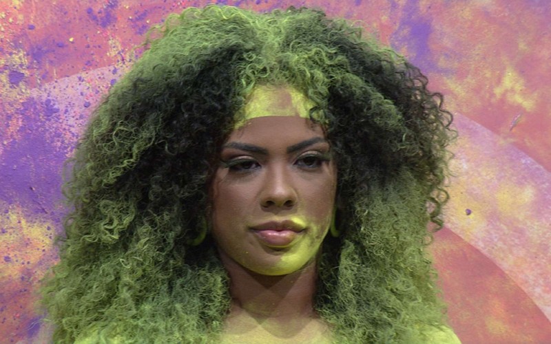 Cezar acusa Marvvila de traição e sister rebate: 