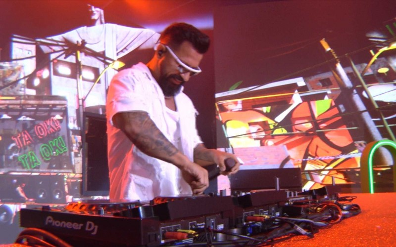 Começa a Festa do BBB 24 com show de Dennis