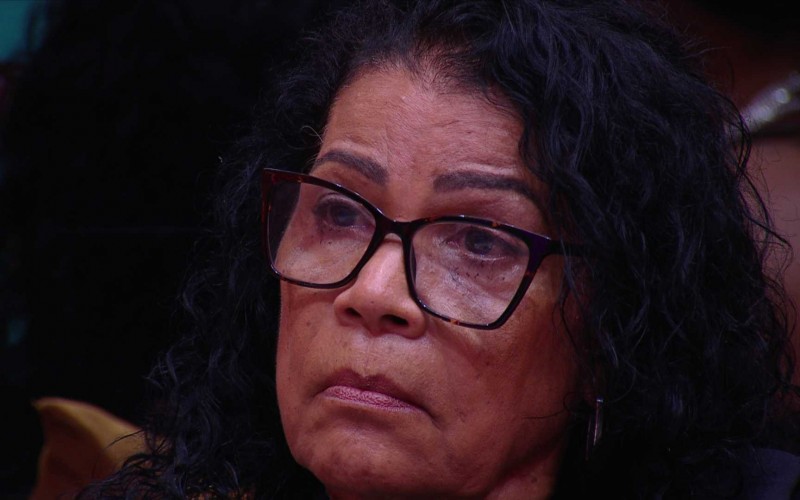 Delma destrói cartas para o papai noel de Vilma