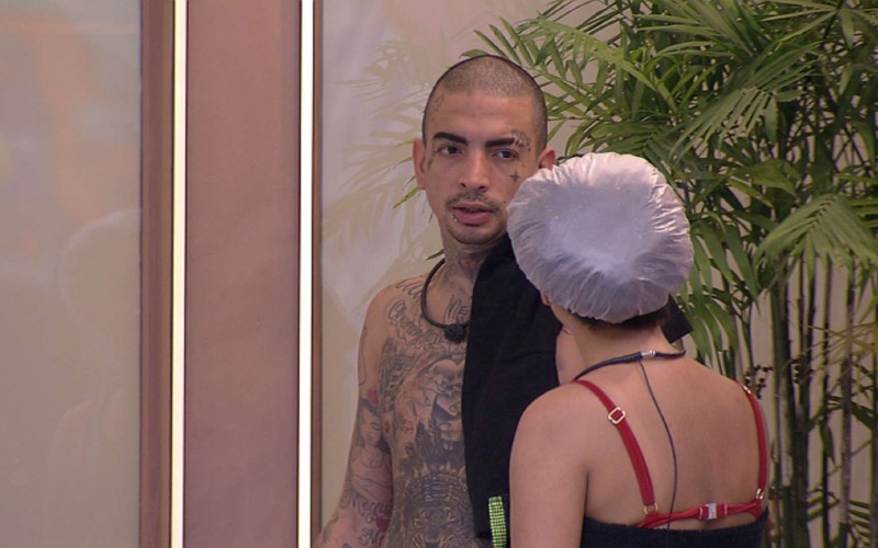 Domitila Barros revela voto de sister em MC Guimê