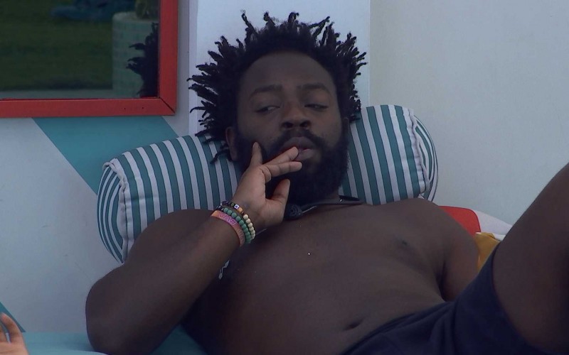 Douglas Silva revela a Natália possível voto no BBB 22