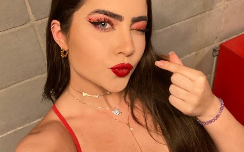 Eliminada do BBB 22, Jade Picon faz sua primeira selfie: 