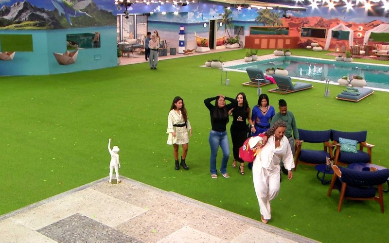 Eliminada, Solange Couto faz discurso, e Chaiany chora