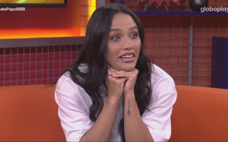 Eva se surpreende com cenas em que é criticada por João Pedro