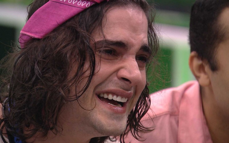 Fiuk se emociona com Presente do Anjo no BBB21
