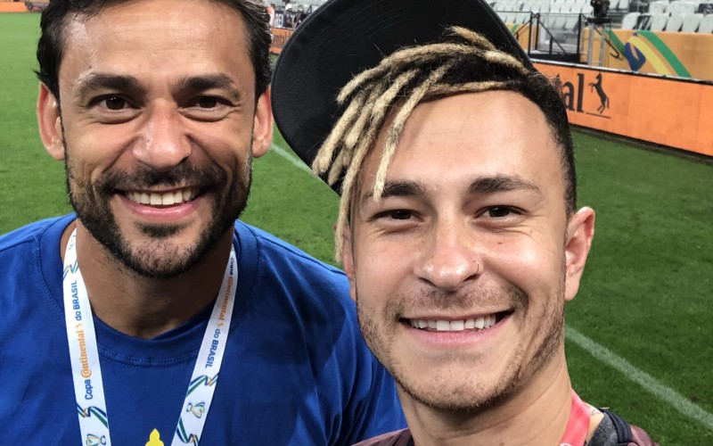 Fred celebra 8 anos de 