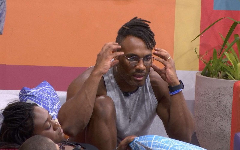 Fred Nicácio questiona aliança com sister no BBB 23