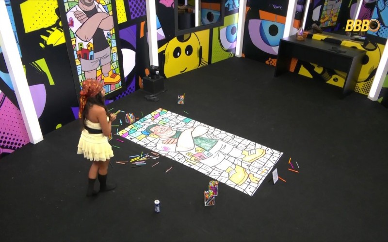 Gabriela completa cinco horas no desafio Barrado no Baile