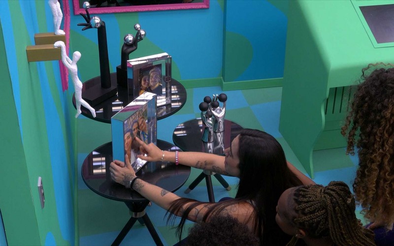 Giovanna faz sua estreia no Quarto do Líder do BBB 24