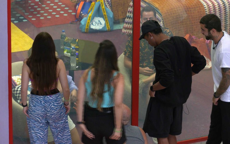 Gustavo da Casa de Vidro dá recado: 