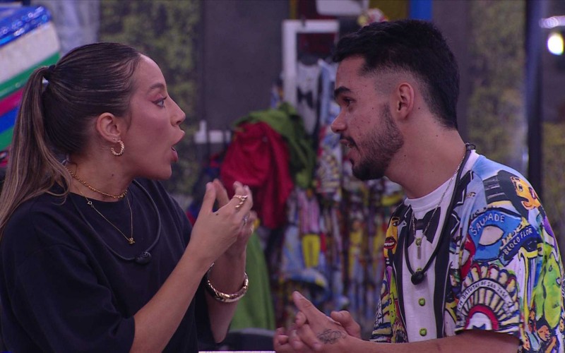 João Pedro revela para Renata que não confia em Vilma e Eva