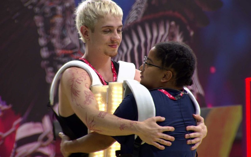 Juliano Floss e Milena cumprem o Castigo do Monstro no BBB 26