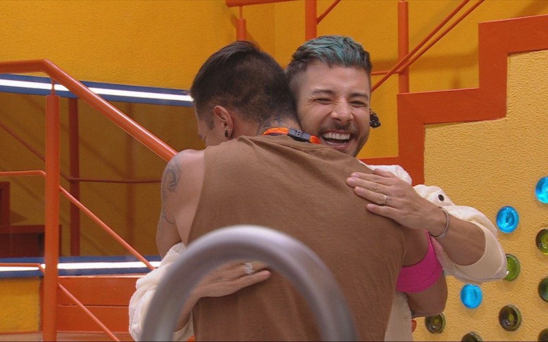 Júnior Lima surpreende participantes ao 