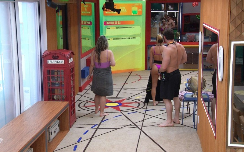 Key Alves envia mensagem picante para Gustavo