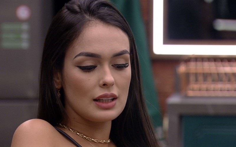 Larissa comenta que Marília estava bem apagada no BBB 23