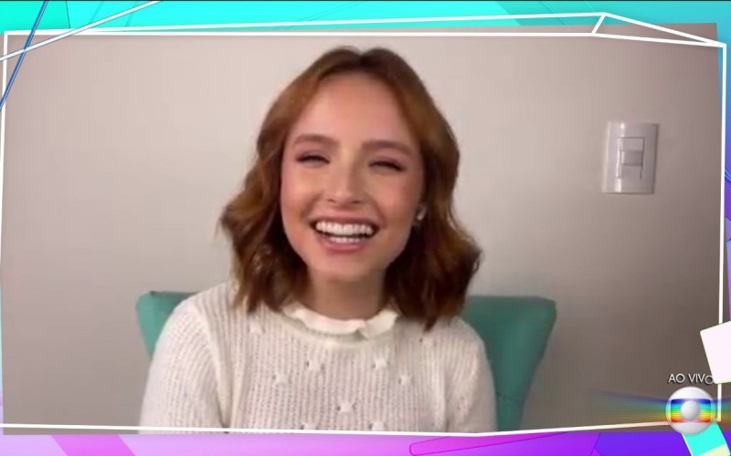 Larissa Manoela comenta o look dos brothers no 