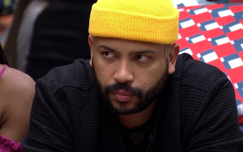 Líder Fiuk indica Projota ao sétimo Paredão do BBB21