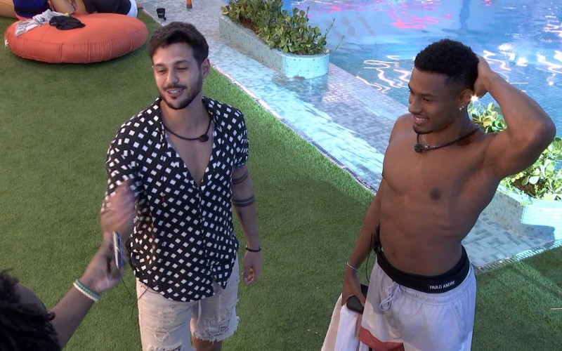 Natália fala para Rodrigo: 