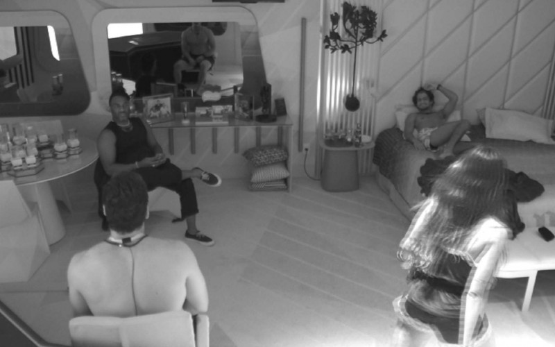 No BBB 23, brothers falam mal de Larissa no Quarto do Líder