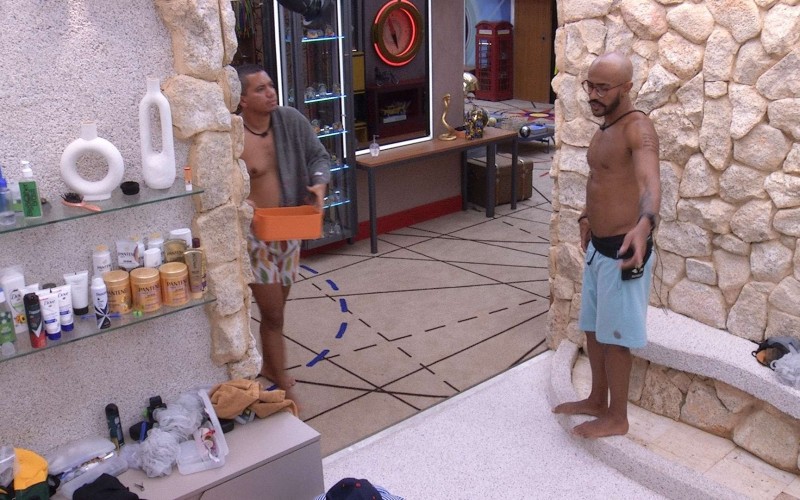No BBB 23, Ricardo diz que sister se acha a dona do mundo