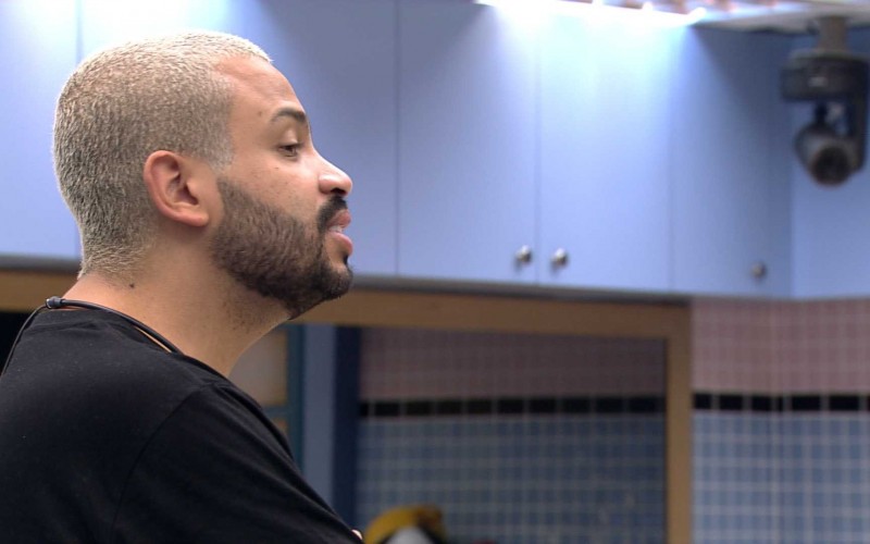 Projota fala sobre brother: 