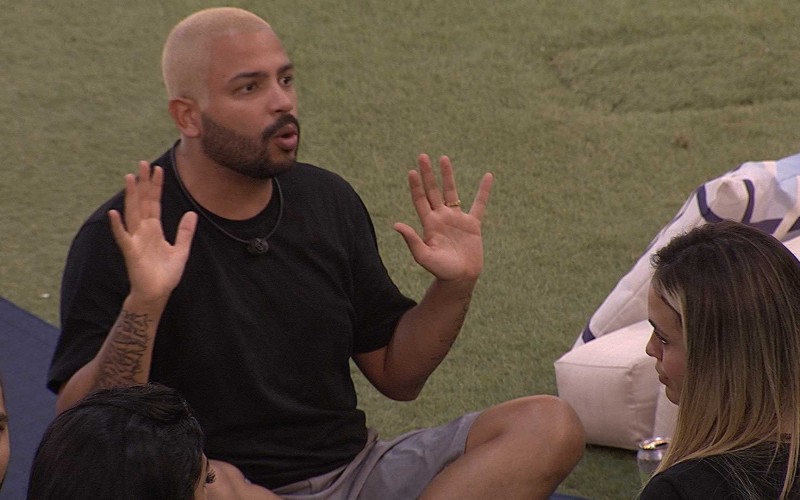 Projota rebate Juliette: 