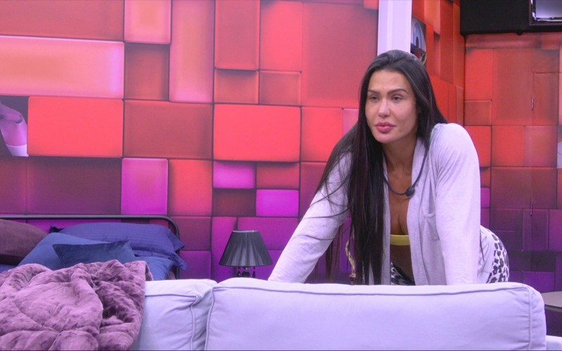 Que horas Gracyanne volta para a casa do BBB 25?