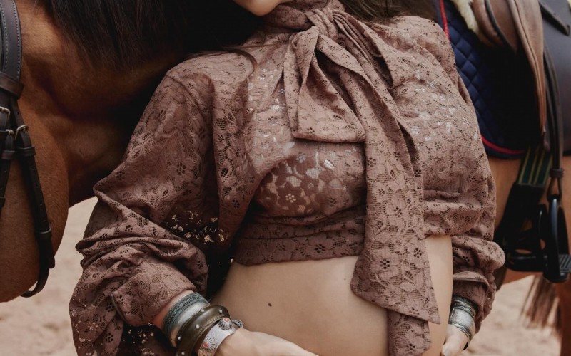 Grávida, Rafa Kalimann compartilha foto do barrigão: 