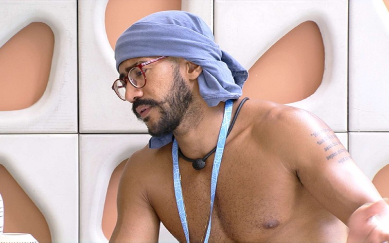 Ricardo avalia decisão de tirar o Líder Cezar do VIP: 