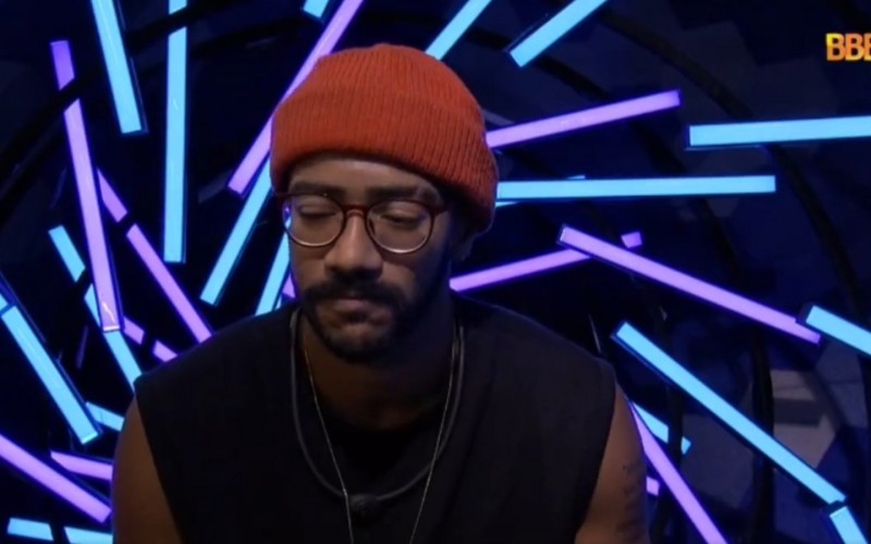 Ricardo chora ao falar de Paula no Raio-X: 