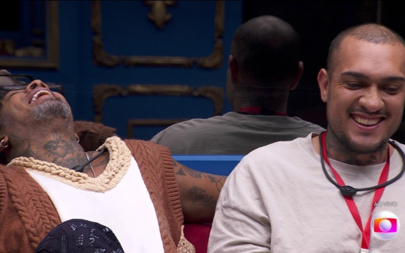 Rodriguinho ri após MC Bin Laden receber nove votos