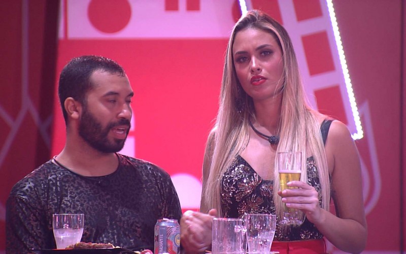 Sarah fala sobre votos: 