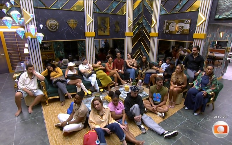 Tadeu Schmidt anuncia o fim do Tá Com Nada no BBB 26