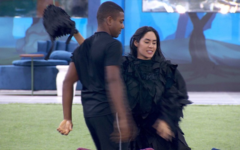 Tadeu Schmidt libera Isabelle e Luigi do Castigo do Monstro