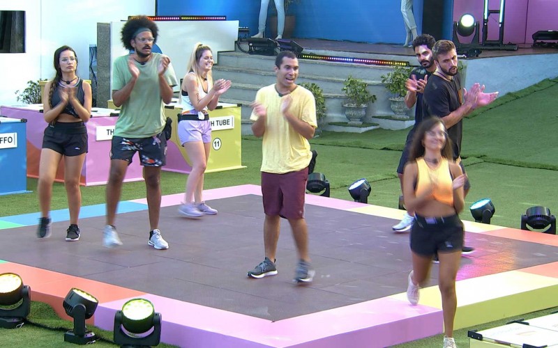 Thaís é quinta a deixar a Prova do Líder no BBB21