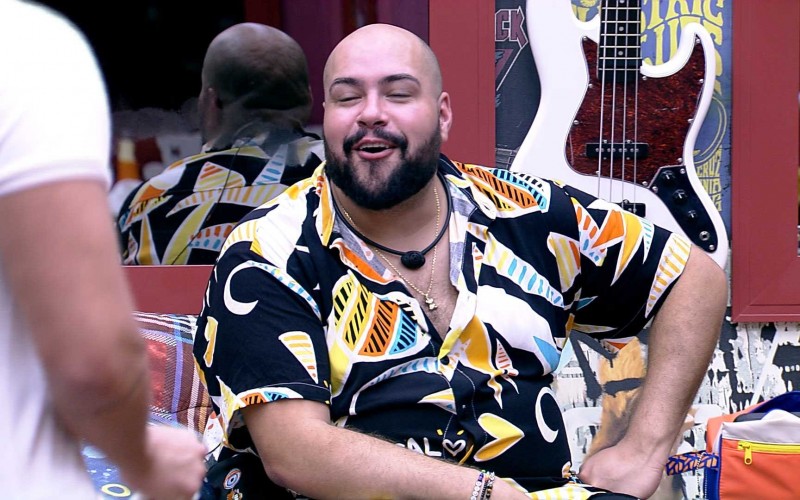 Tiago Abravanel confirma suas suspeitas: ‘Eu falei dos três’