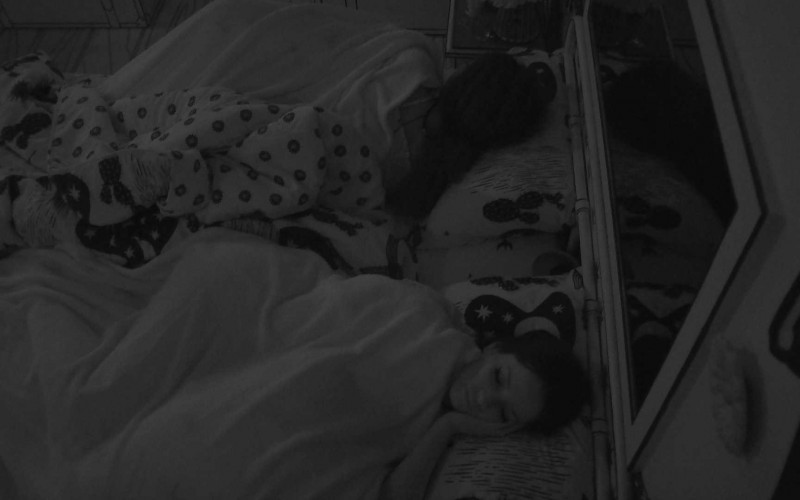 Todos dormem após noite de 