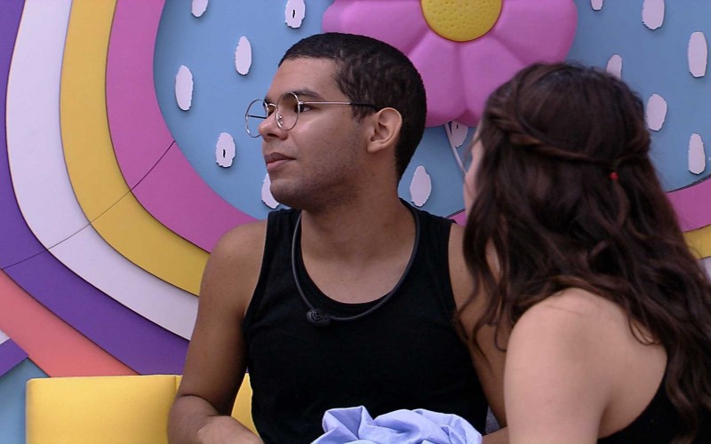 Vinicius comenta sobre sister no BBB 22: 