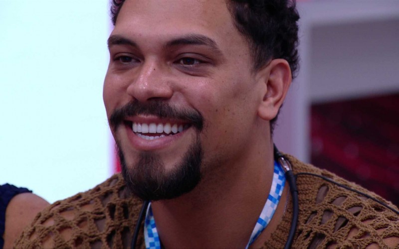 Vinícius recebe o Presente do Anjo no BBB 25