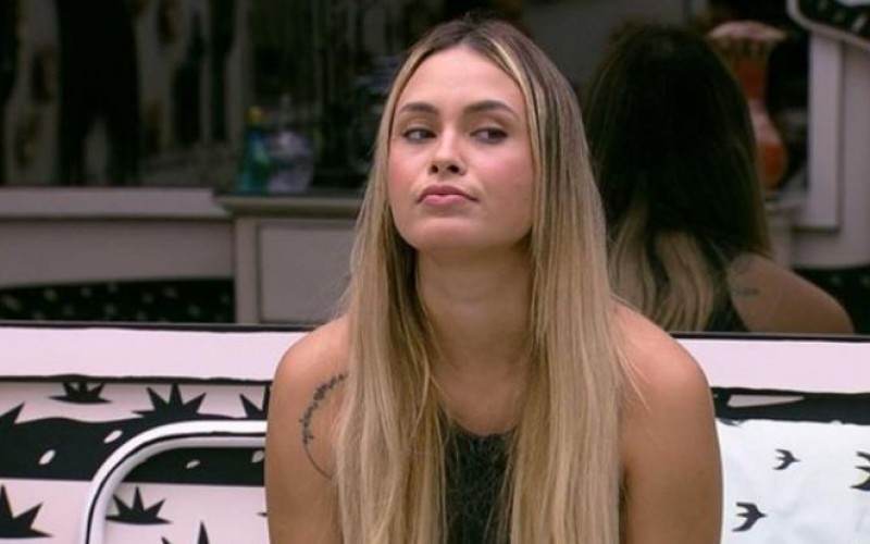  BBB21: Sarah se diz chateada e Viih Tube dispara: "Caguei" 