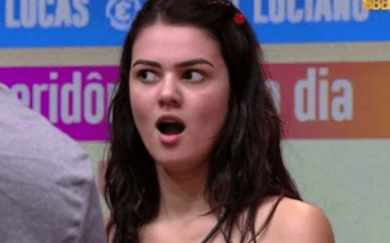 BBB22: Eslovênia recebe torpedo anônimo e fica constrangida