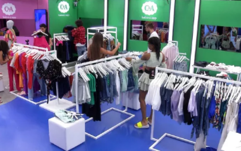 Brothers ganham surpresa e escolhem looks