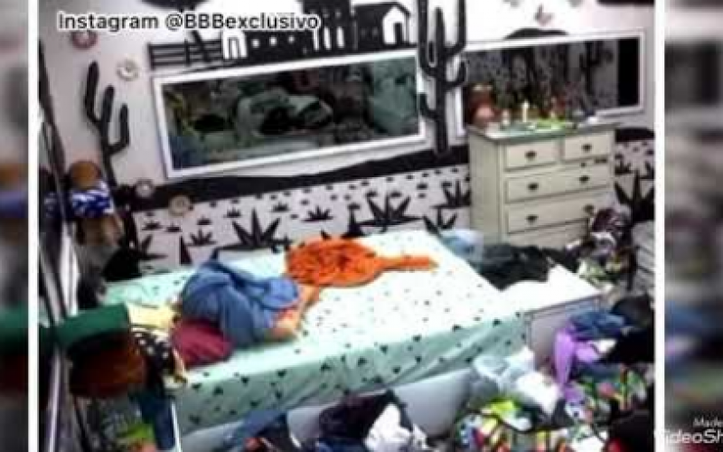 Chorando, Juliette desabafa: As pessoas não estão olhando no meu olho.