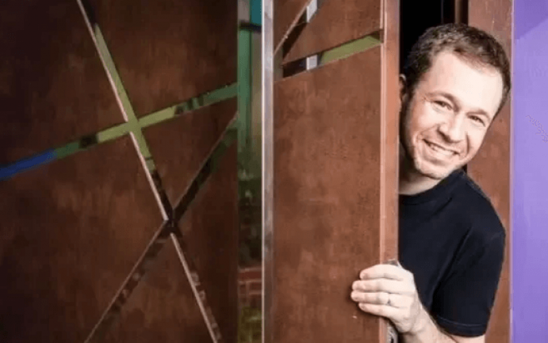 Globo confirma volta do Tiago Leifert; veja cargo e salário