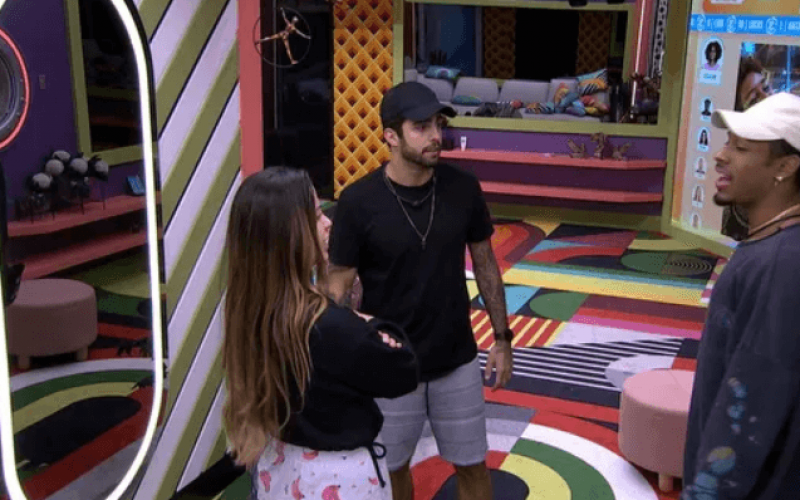 P.A. sobre convite de Laís: 