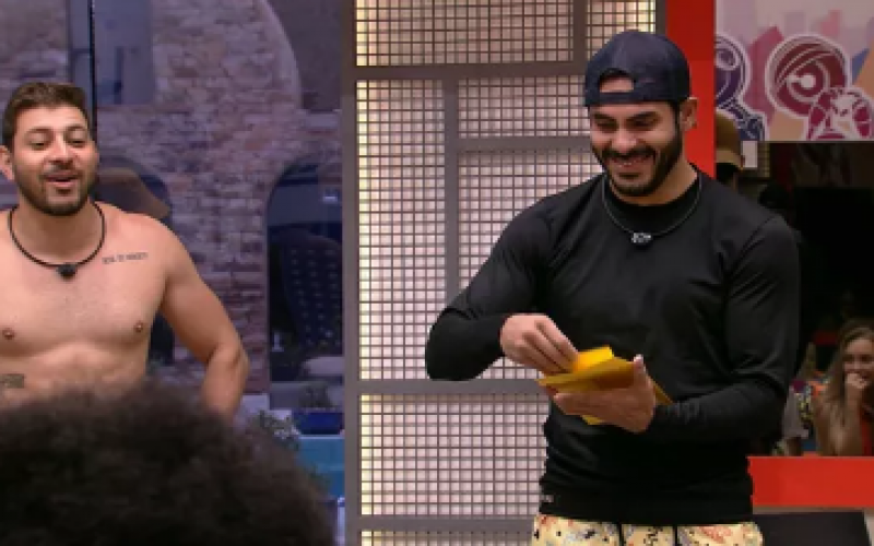 Rodolffo escolhe Arcrebiano e Caio para o Almoço do Anjo