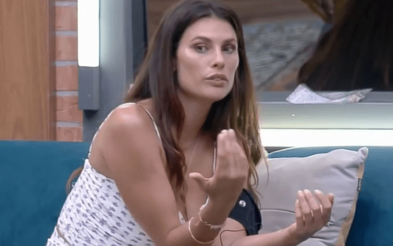 A Fazenda 13: Após culpar Solange por agressões, Day diz que luta por mulheres