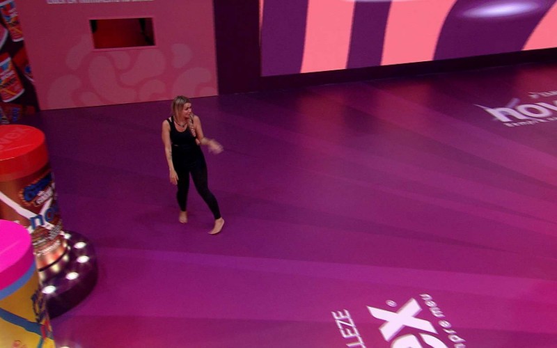 Flay e Marcela deixam a Prova do Líder Carrossel Novex